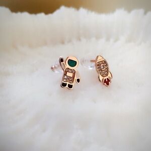 18K Gold Vermeil Rocket 🚀& astronaut 👨‍🚀 Earrings